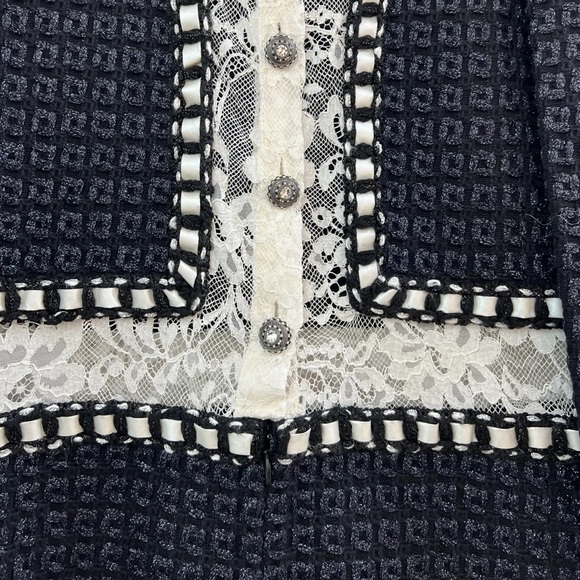 CHANEL RUNWAY DRESS - Picture 4 of 14